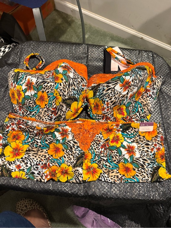 Cacique Other - NWT Cacique (Lane Bryant) Tropical Floral Orange Lace Bra & Boy Short Set